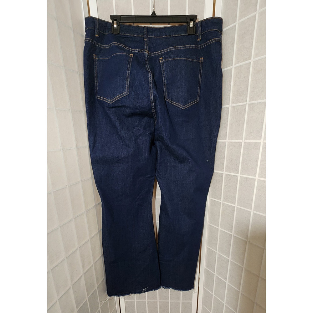 SHEIN Women's High Waist Stretch Two Tone Raw Cut Flare Leg Jeans Plus: 3XL(18) - Picture 4 of 4